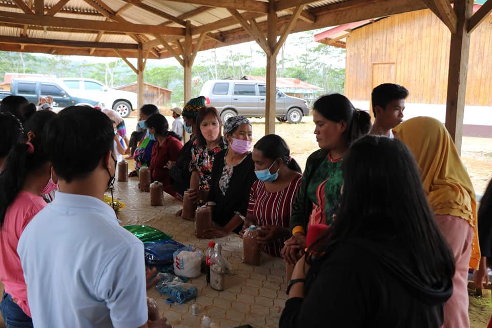 Higaonon-Maranao tribe undergo mushroom, tilapia culture training in support of EO 70