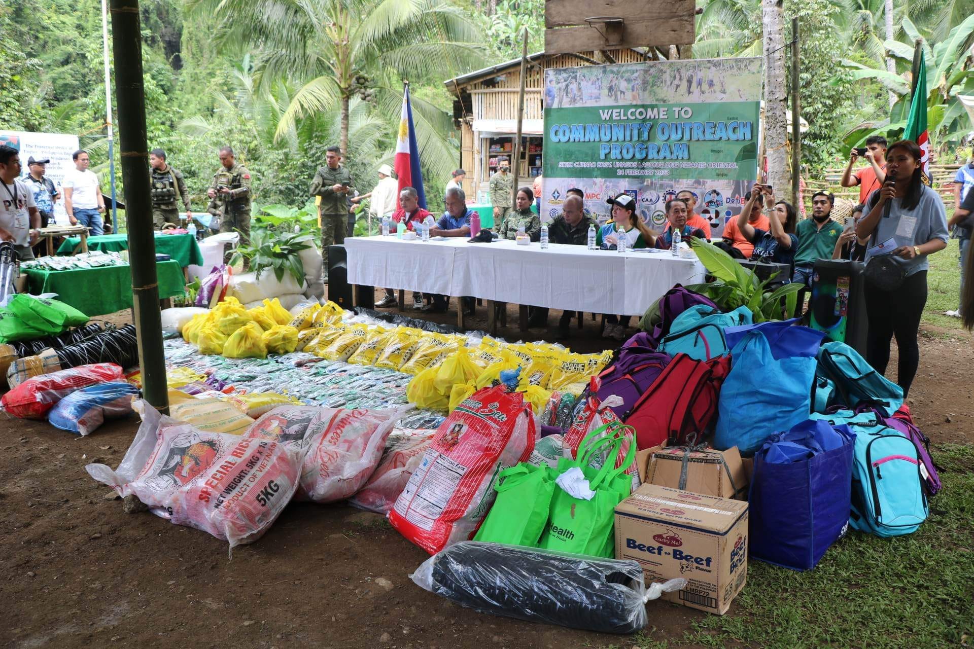 DA-10 joins information, services caravan in far-flung community in Lagonglong town
