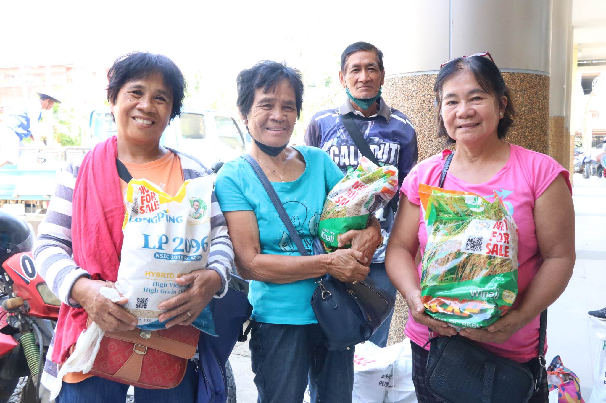 DA-NorMin distributes P62.520-M hybrid rice seeds, pilots digital monitoring system