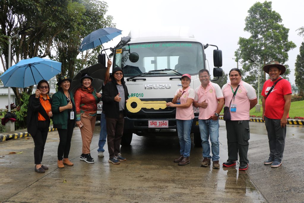 DA-10 turns over P3.2-M truck to PLGU Bukidnon