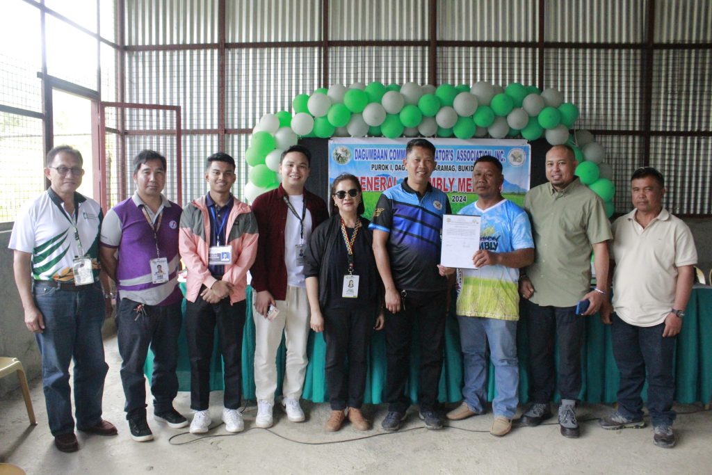Maramag town Irrigators’ association gets P2.7-M recirculating dryer from DA-10
