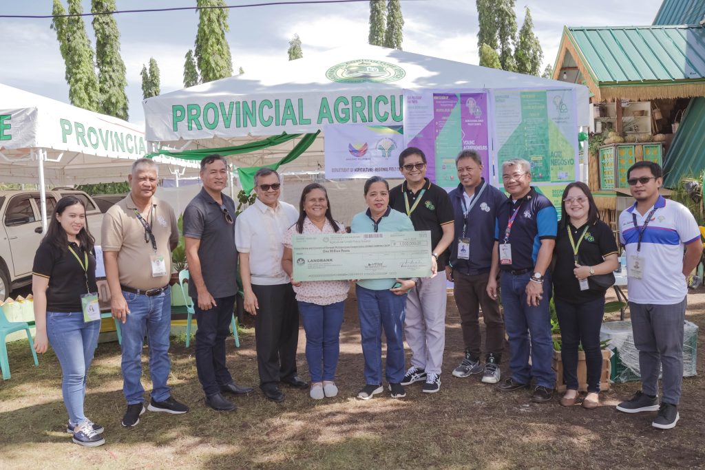 DA-10 turns over P45.9-M worth of agri interventions to Lanao Norte farmers, farmer groups