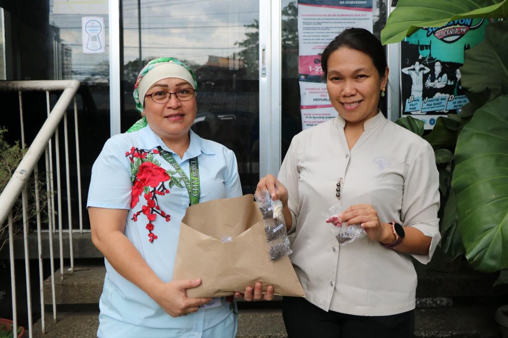 DA-10 backs CdeO’s RSBSA caravan thru seeds provision