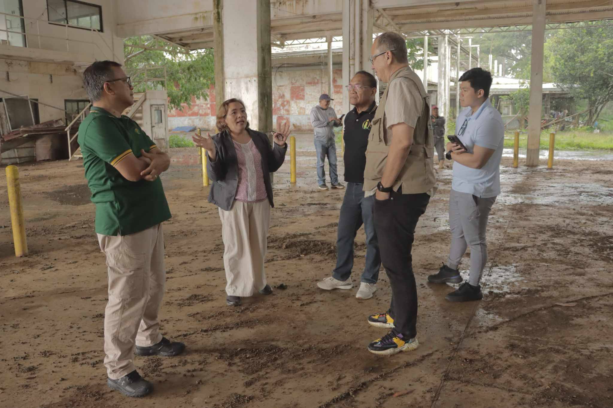 DA execs inspect proposed food hub site in Buk’non